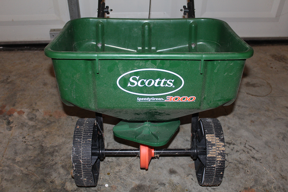 Craftsman Gas Weed Wacker and Scotts SpeedyGreen 3000 Push Spreader
