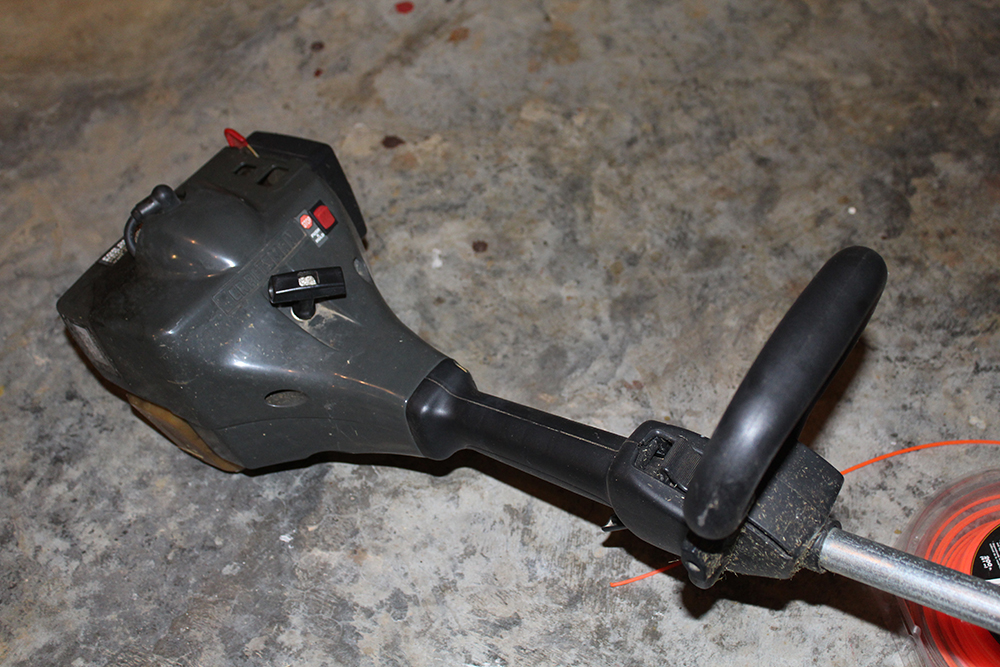 Craftsman Gas Weed Wacker and Scotts SpeedyGreen 3000 Push Spreader