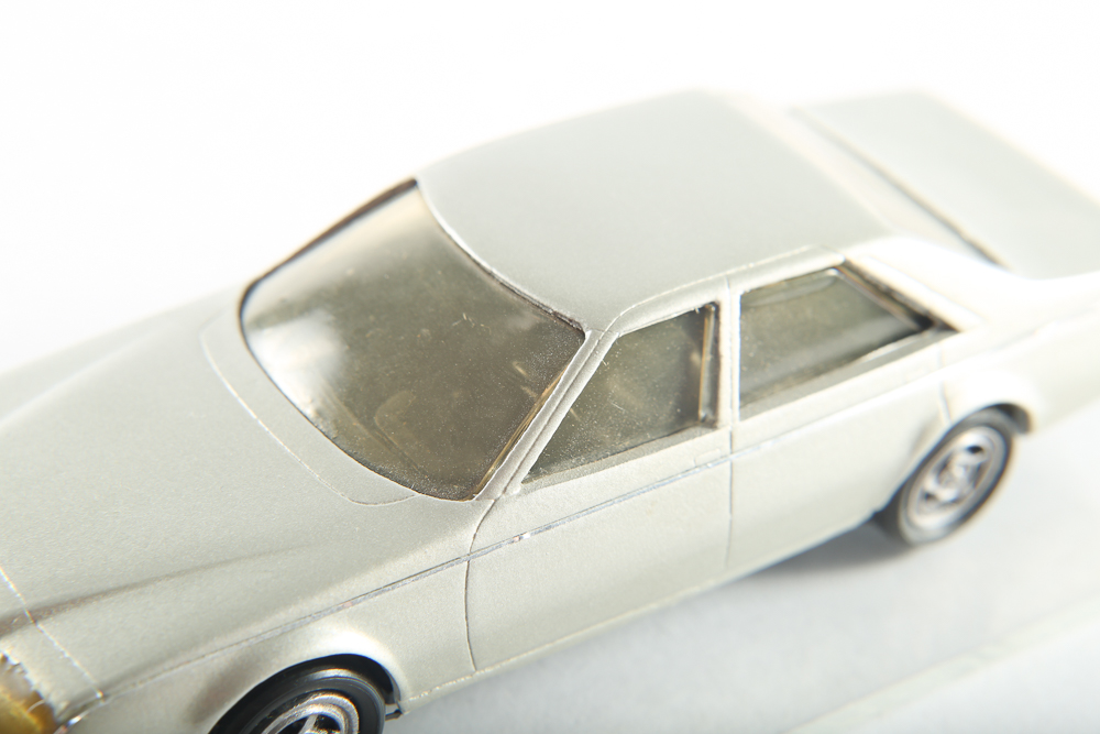 Die-Cast 1983 Ferrari Pinin Model Car