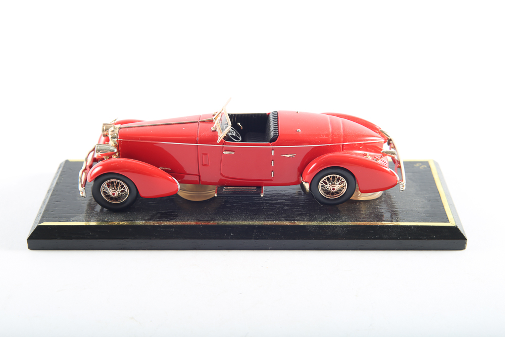 Bonham and Schwartz 1933 Duesenberg SJ Speedster Die  Cast Car 1/43