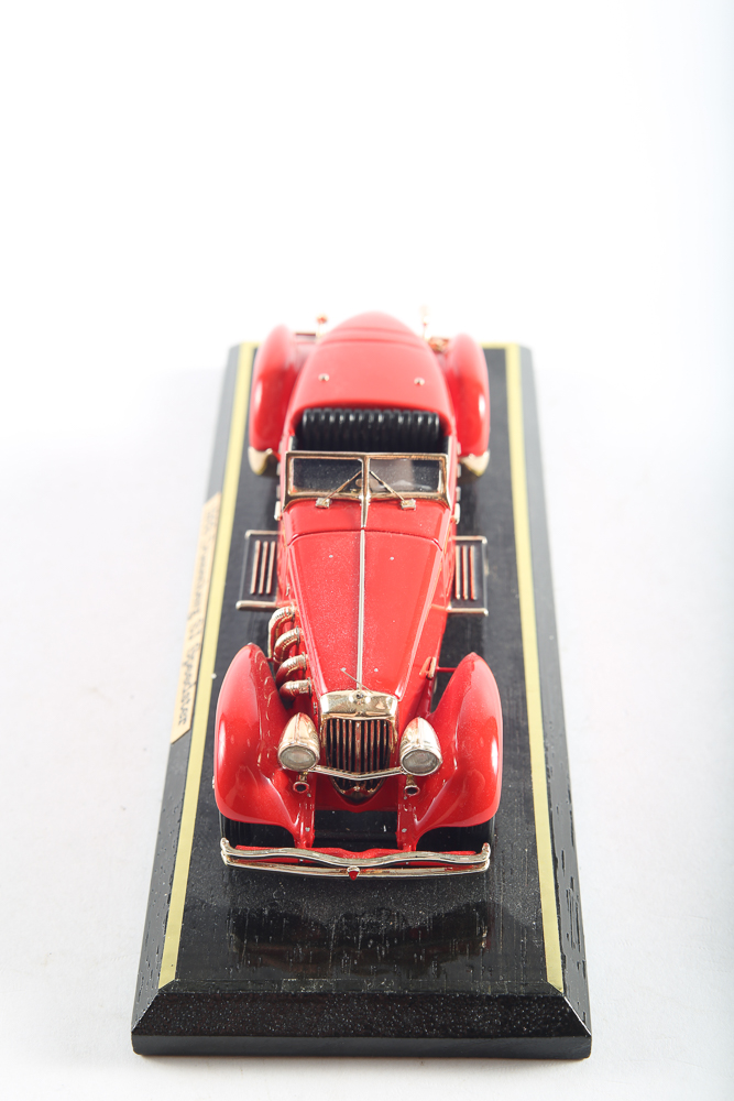 Bonham and Schwartz 1933 Duesenberg SJ Speedster Die  Cast Car 1/43