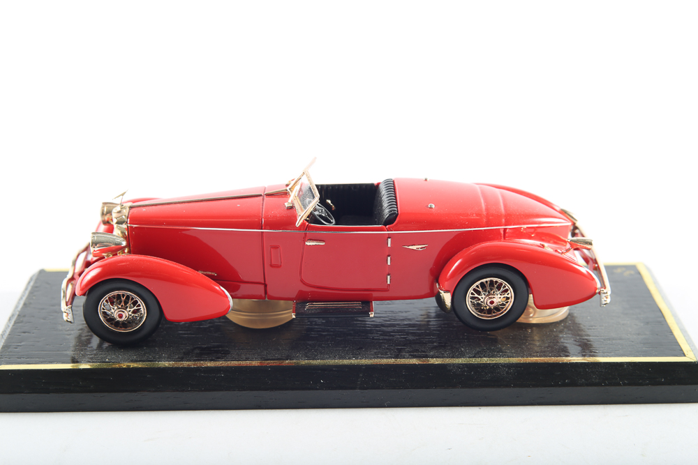 Bonham and Schwartz 1933 Duesenberg SJ Speedster Die  Cast Car 1/43