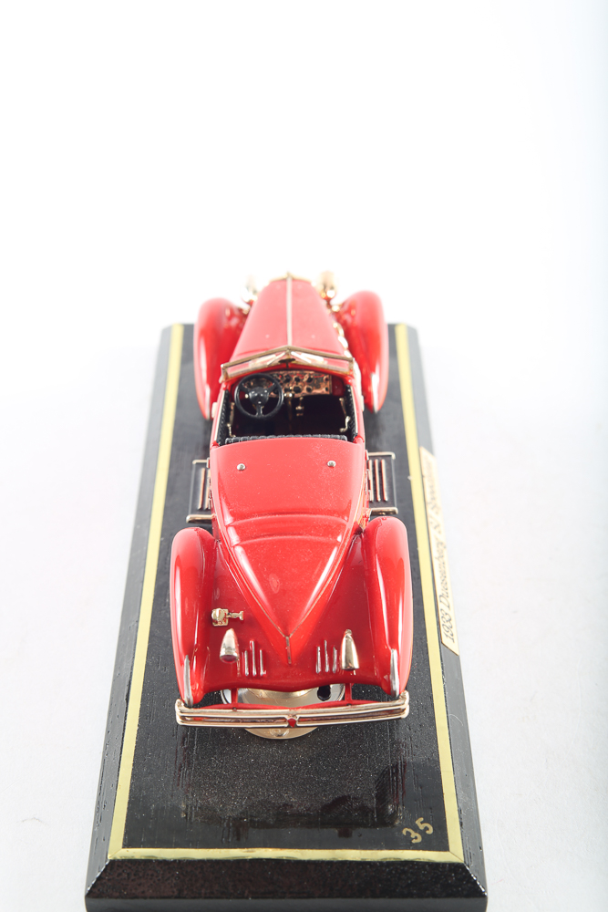 Bonham and Schwartz 1933 Duesenberg SJ Speedster Die  Cast Car 1/43