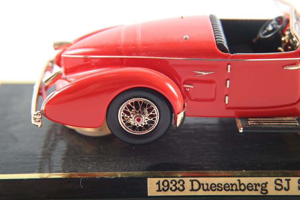 Bonham and Schwartz 1933 Duesenberg SJ Speedster Die  Cast Car 1/43