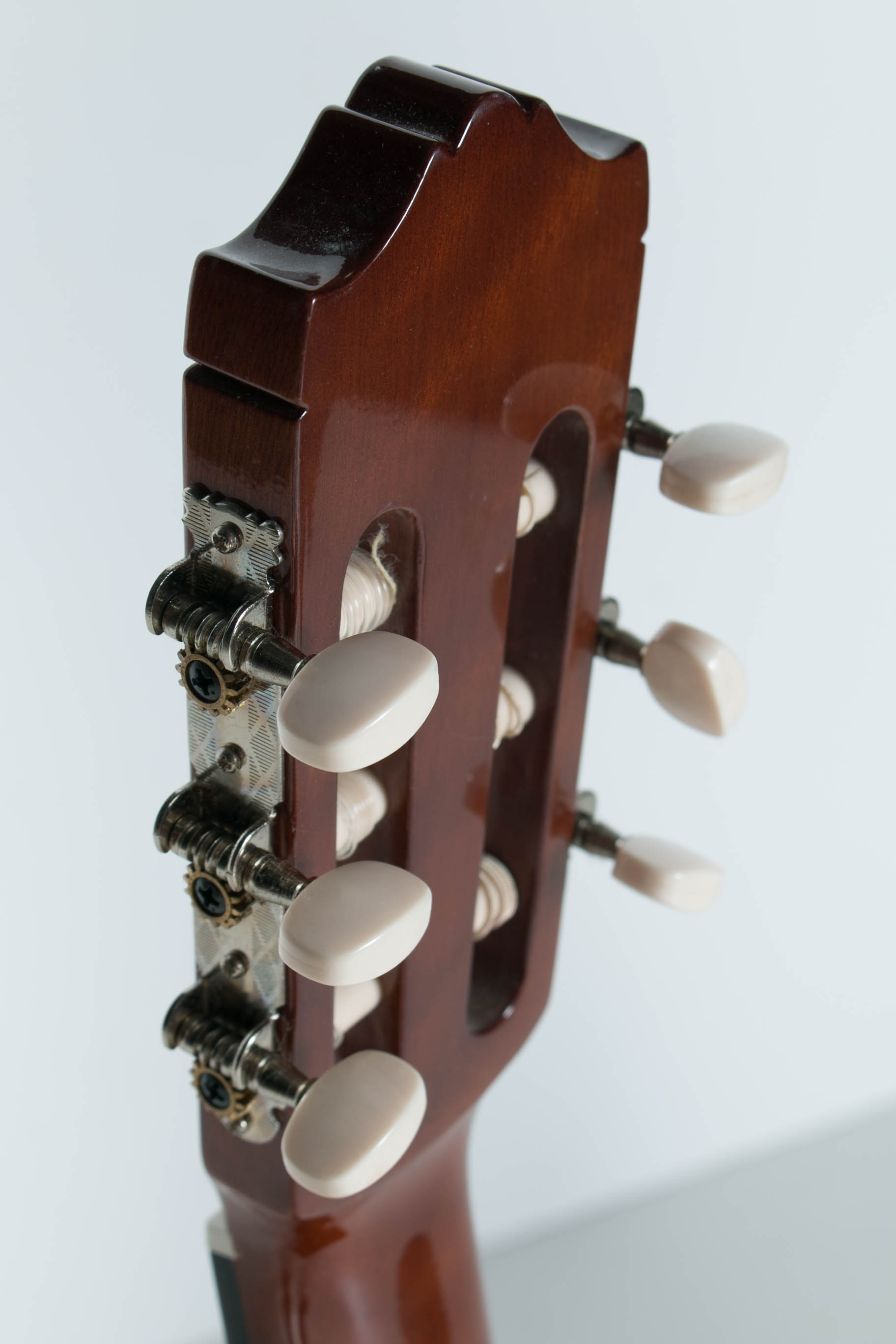 Yahama Classical Style Acoustic Guitar