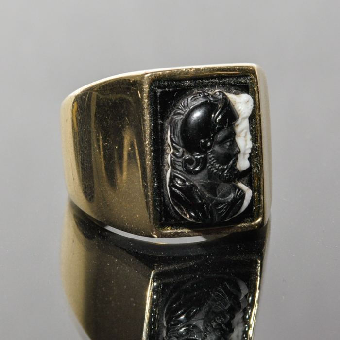 14K Gold Men's Carved Onyx Double Cameo Ring