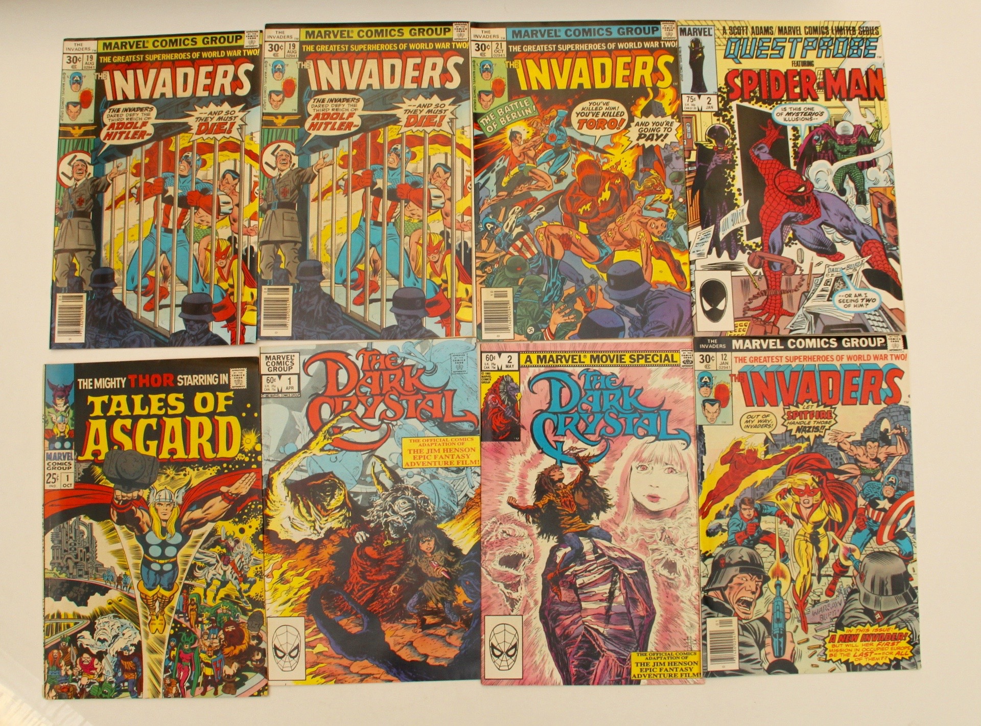 Assortment of Vintage Marvel Comics Featuring "Dark Crystal" and "Questprobe" Tie-Ins