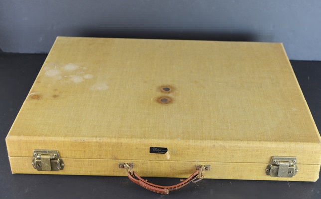 Vintage Crisloid Acrylic Backgammon Set