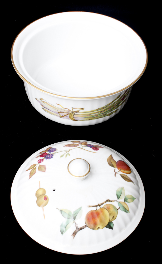 Food Processor and Vintage Baking Dishes