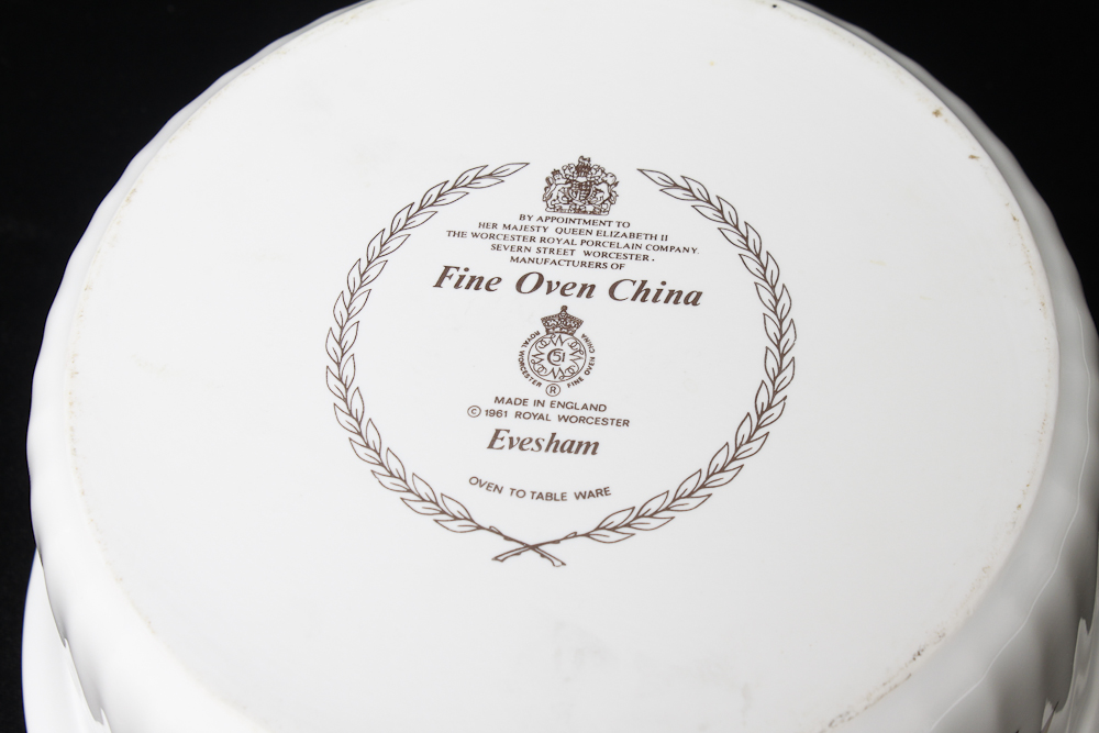 Food Processor and Vintage Baking Dishes