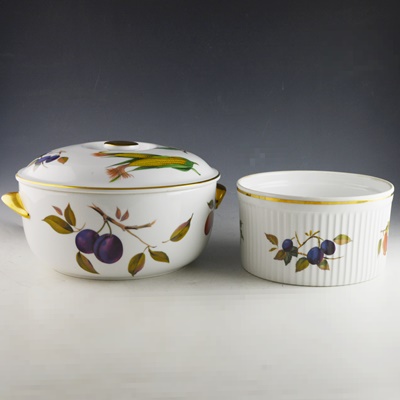 Royal Worchester Evesham Covered Casserole and Souffle