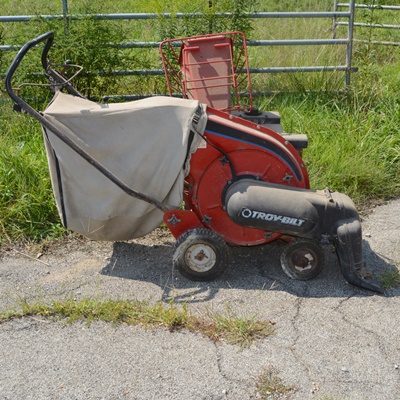 Troy Bilt Chipper/Vac