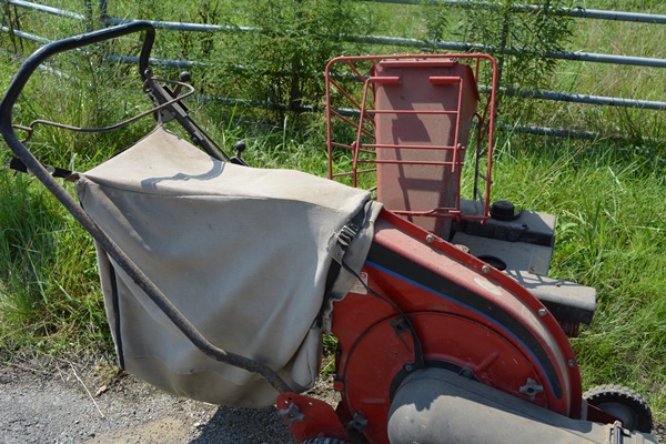 Troy Bilt Chipper/Vac