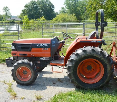 Kubota Compact Utility Tractor L4310HST
