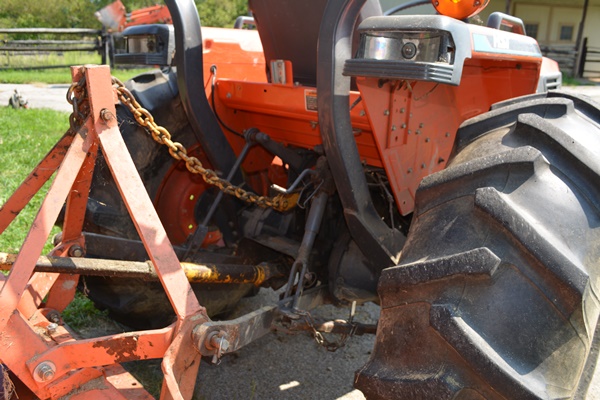 Kubota Compact Utility Tractor L4310HST