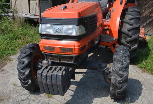 Kubota Compact Utility Tractor L4310HST