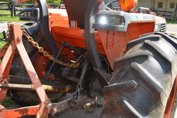 Kubota Compact Utility Tractor L4310HST
