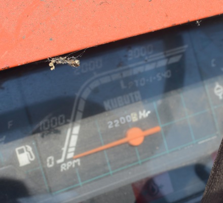 Kubota BF350-A Front Loader On A B2150 Tractor