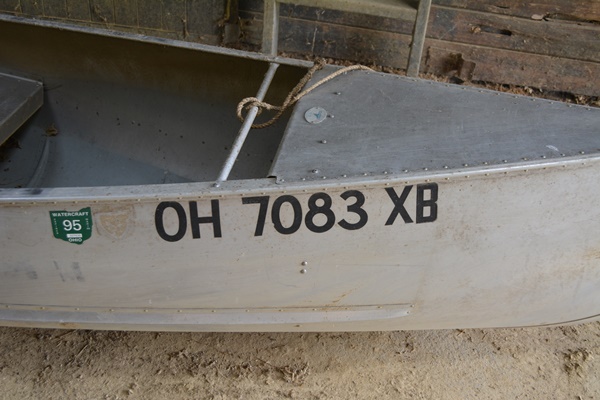 Vintage 19' Aluminum Grumman Canoe #19 SQ