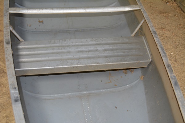 Vintage 19' Aluminum Grumman Canoe #19 SQ