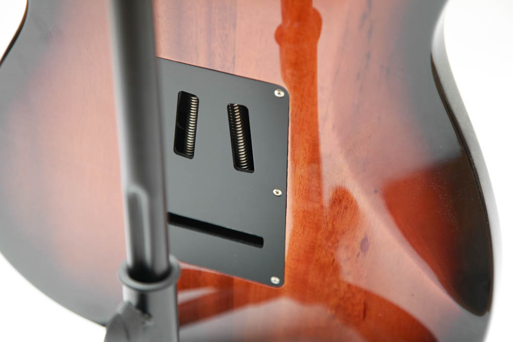 Tobacco Sunburst Samick Greg Bennett Malibu Series: MB1 Electric Guitar