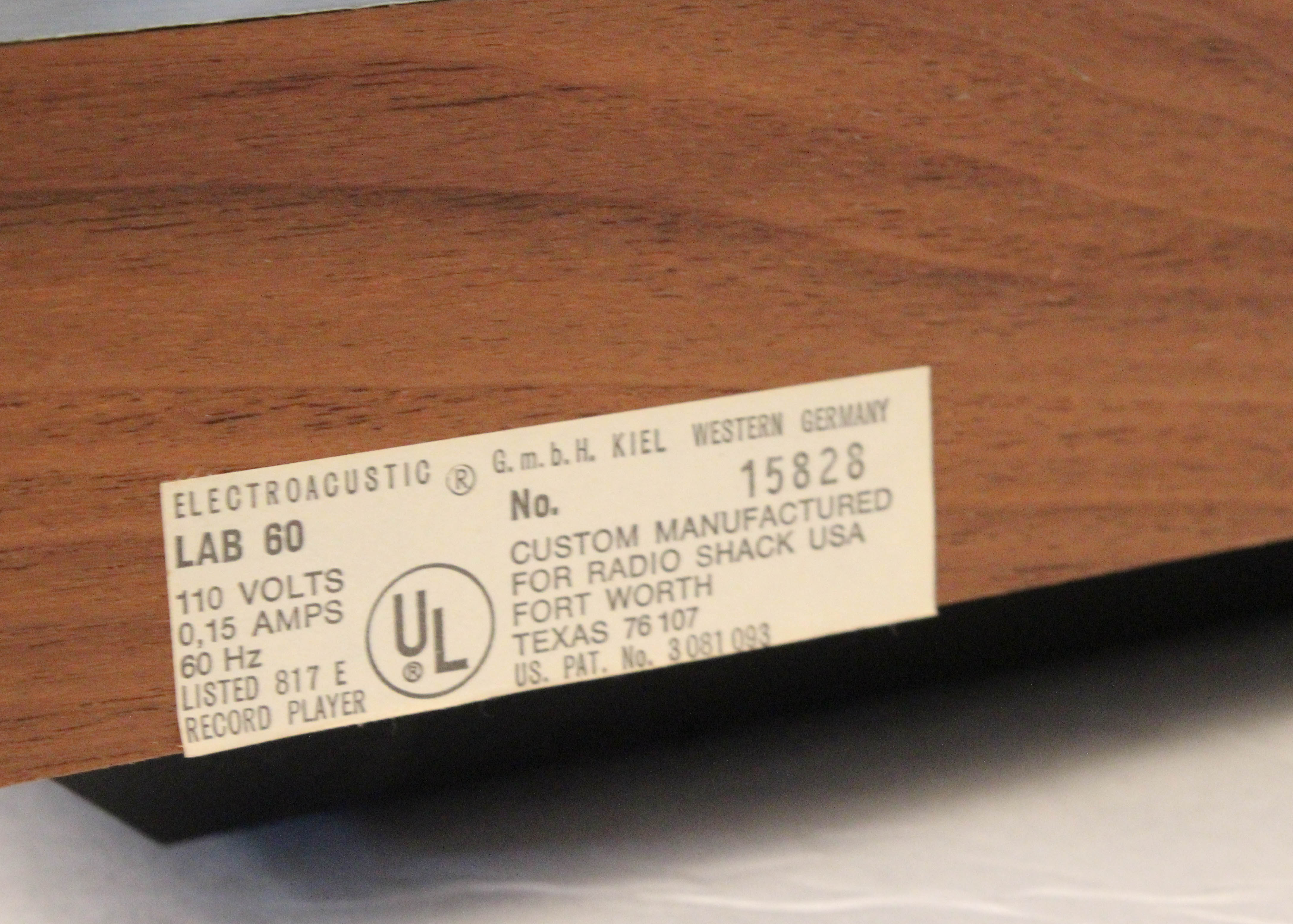 Vintage Realistic LAB-60 Turntable