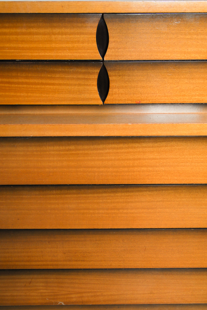 Mid Century Modern Chest of Drawers