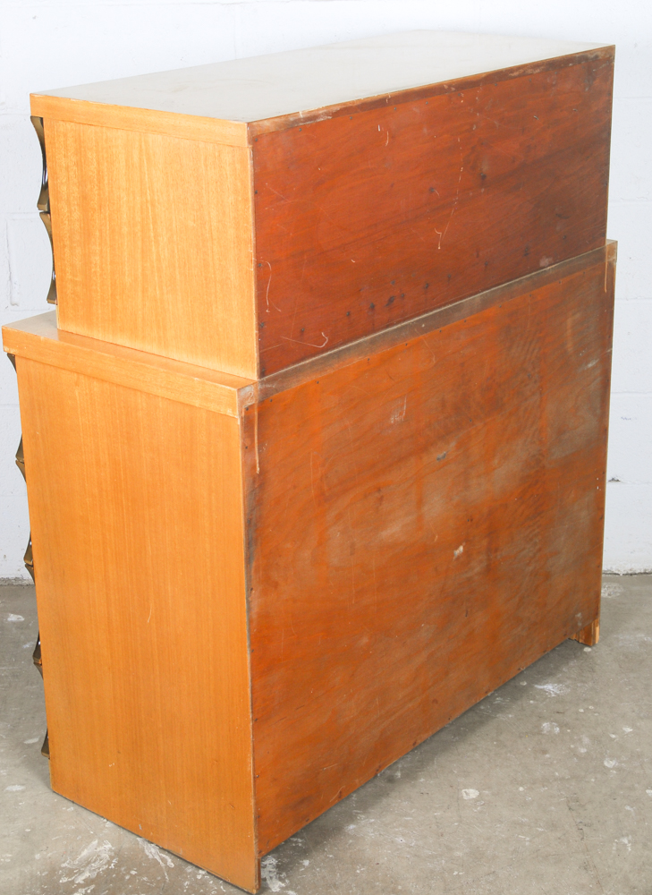 Mid Century Modern Chest of Drawers