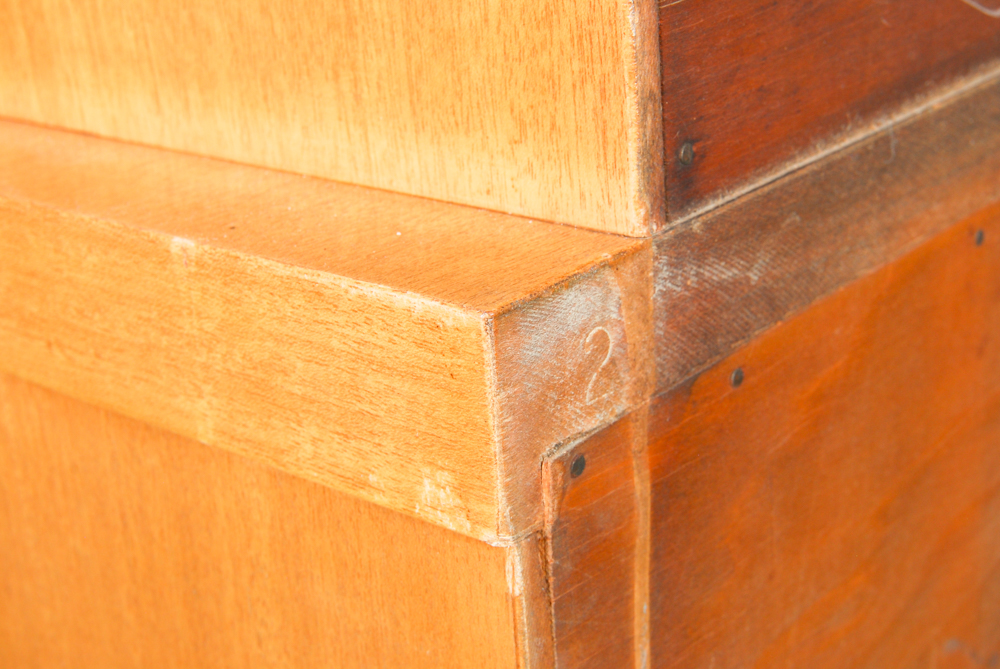 Mid Century Modern Chest of Drawers