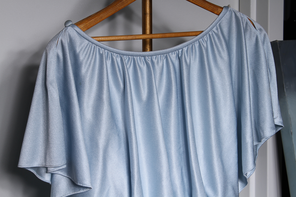 Women's Vintage Gowns and Dresses