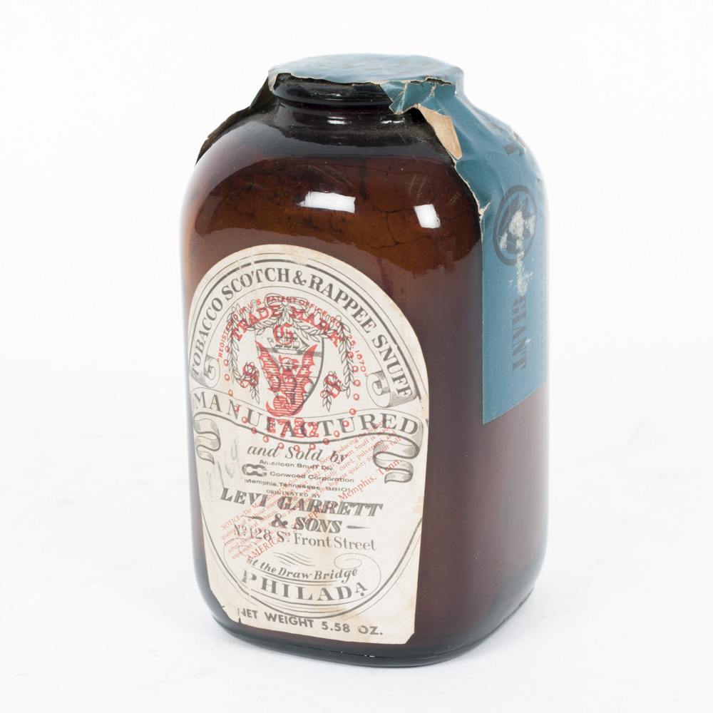 Tobacco "Scotch & Rappee" Snuff Bottle