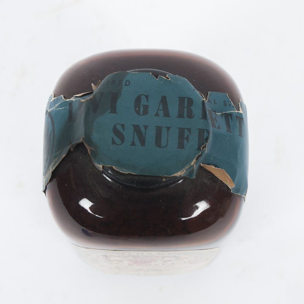 Tobacco "Scotch & Rappee" Snuff Bottle