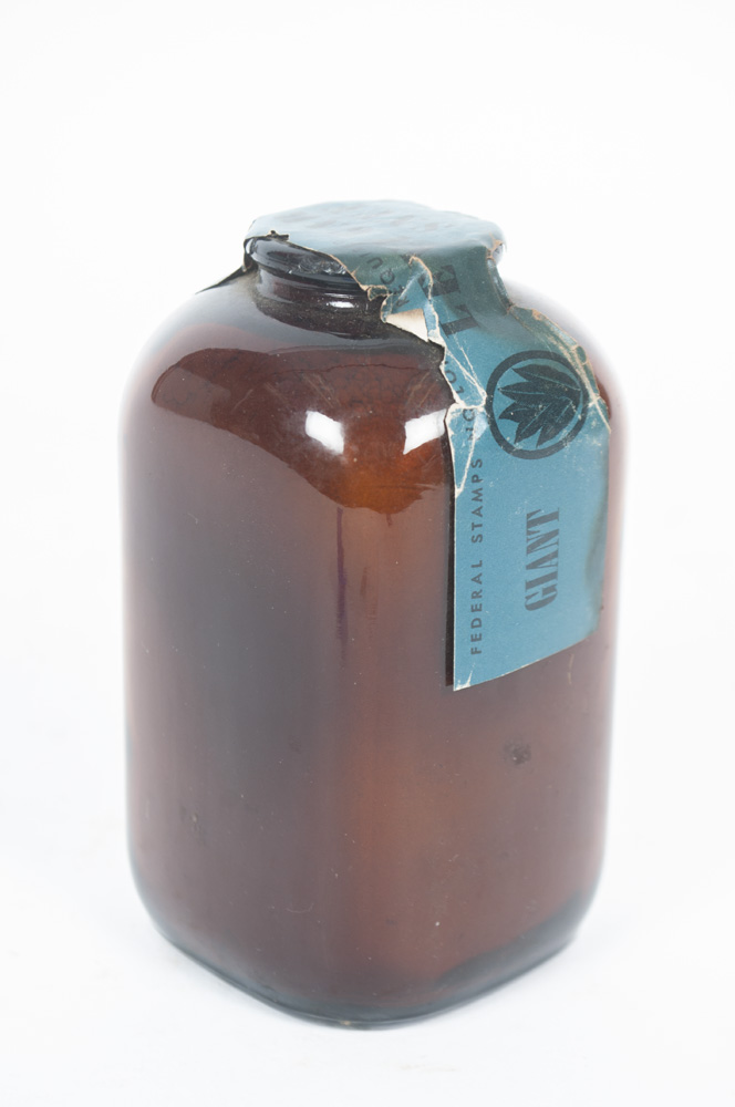 Tobacco "Scotch & Rappee" Snuff Bottle