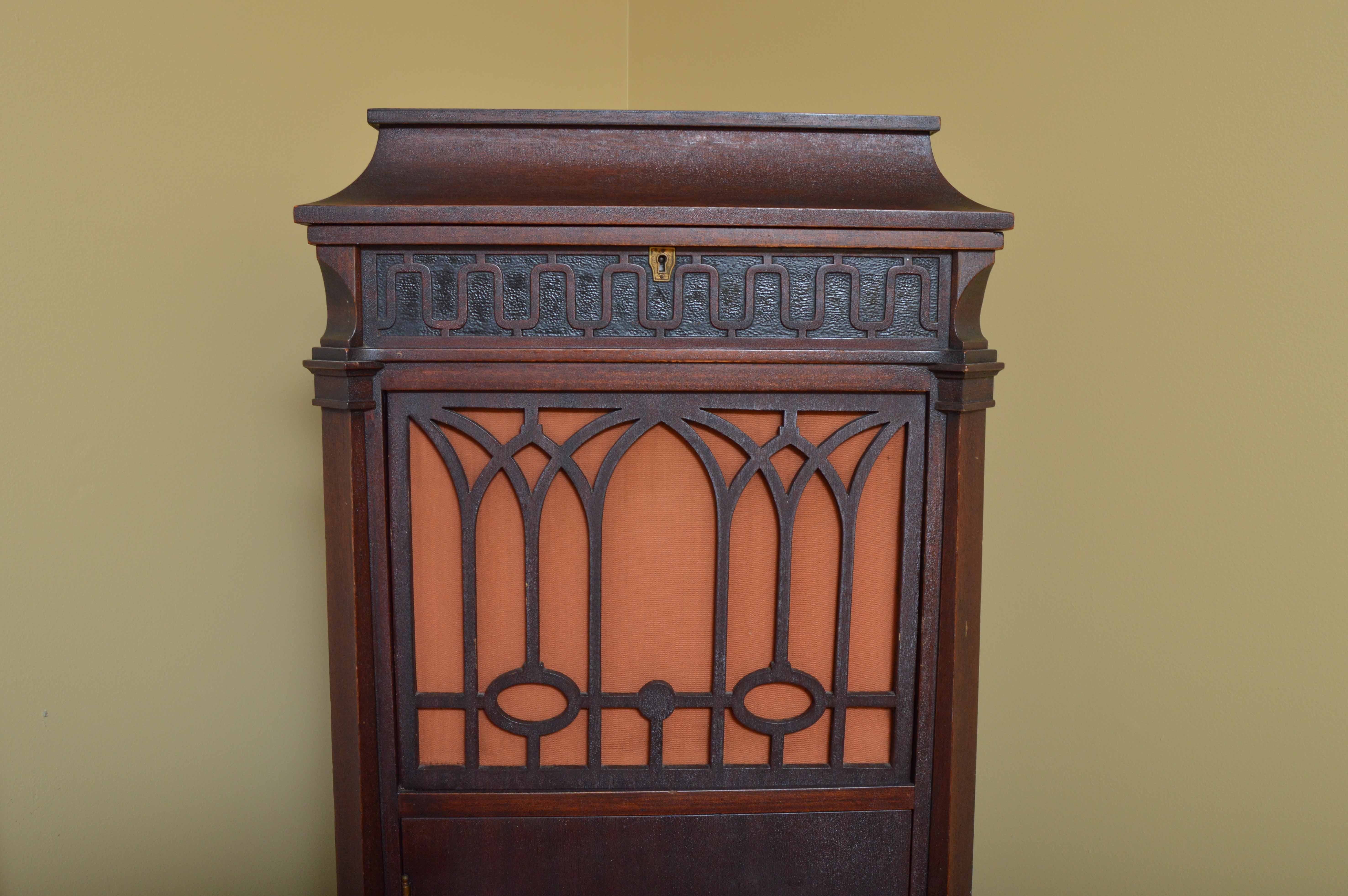 Antique Edison Model 250 Diamond Disc Phonograph