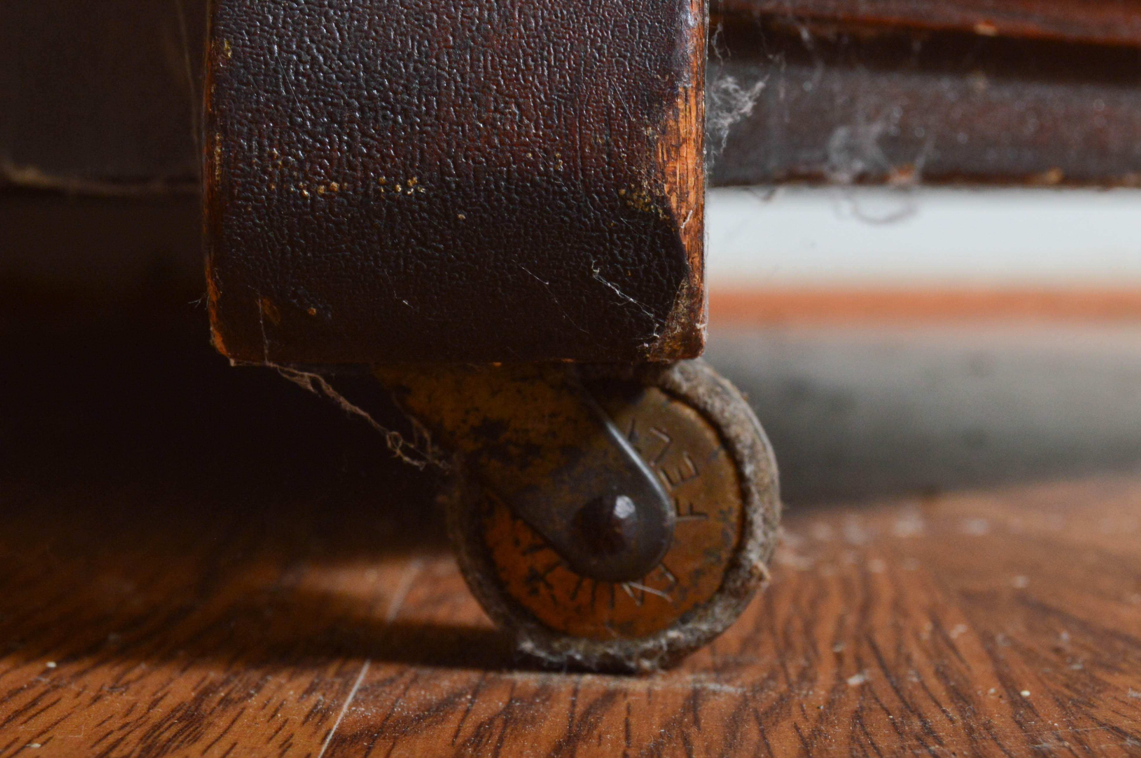 Antique Edison Model 250 Diamond Disc Phonograph