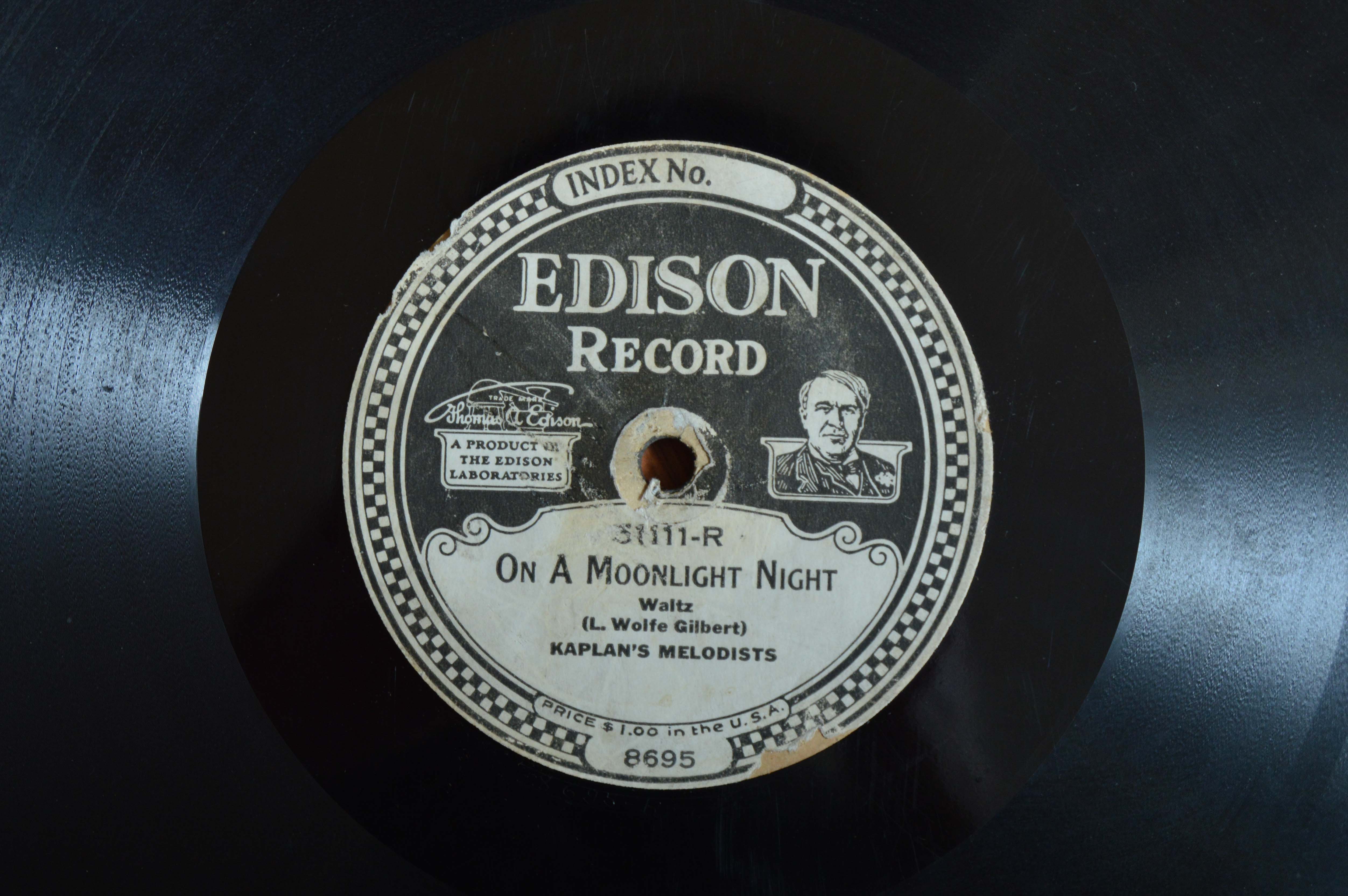 Antique Edison Model 250 Diamond Disc Phonograph