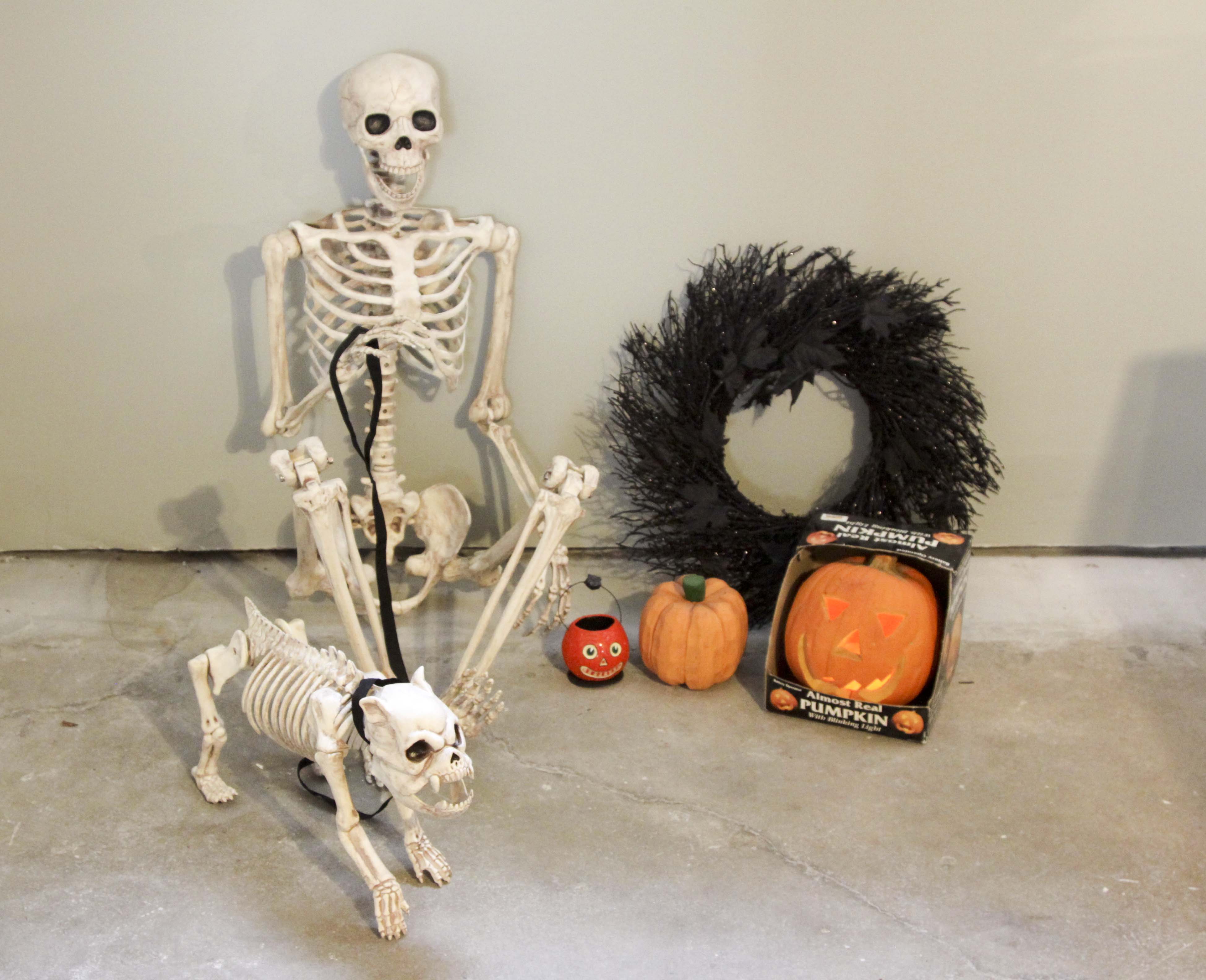 Halloween Decor Group