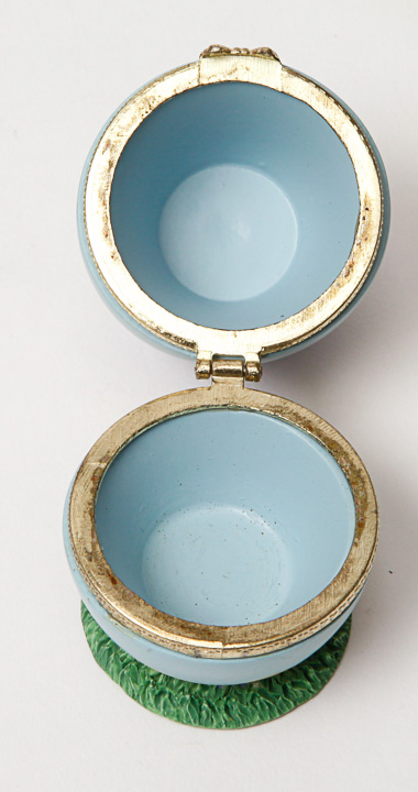 Assortment of Children's Decor