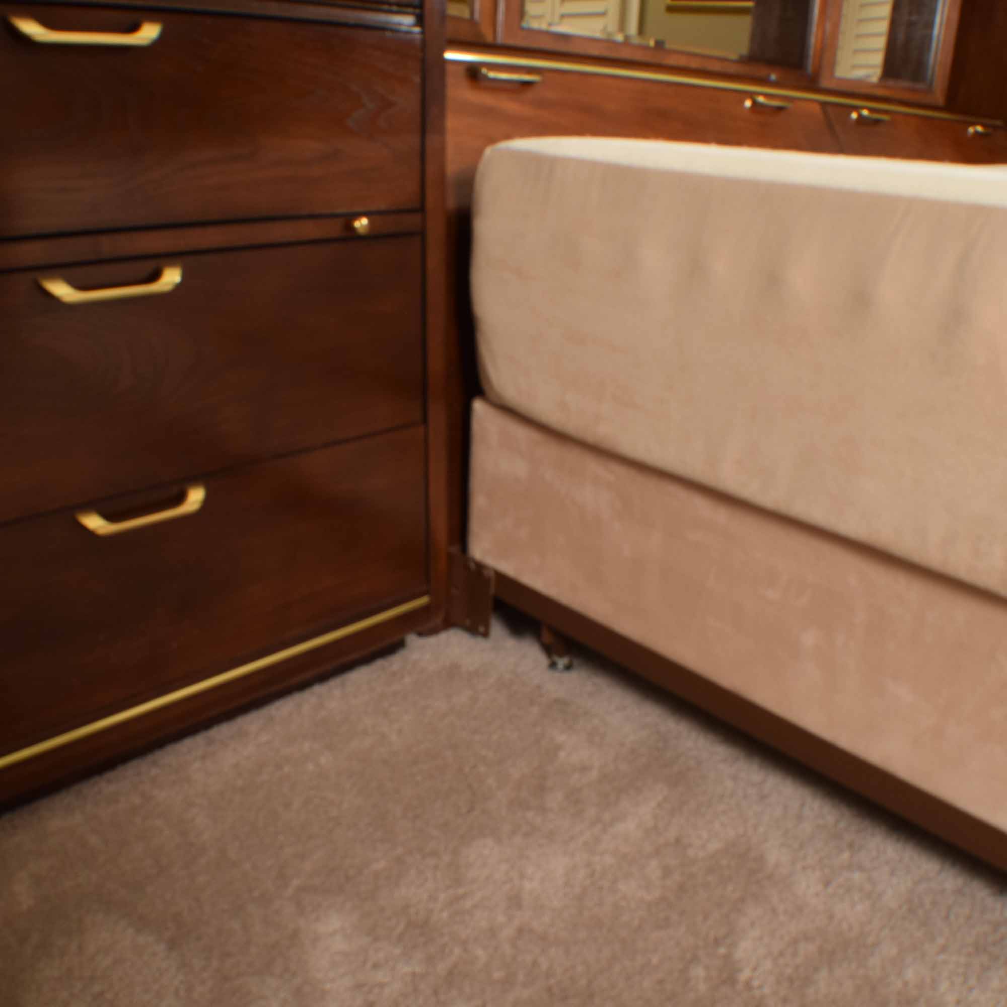 Thomasville King Bedroom Headboard Storage System