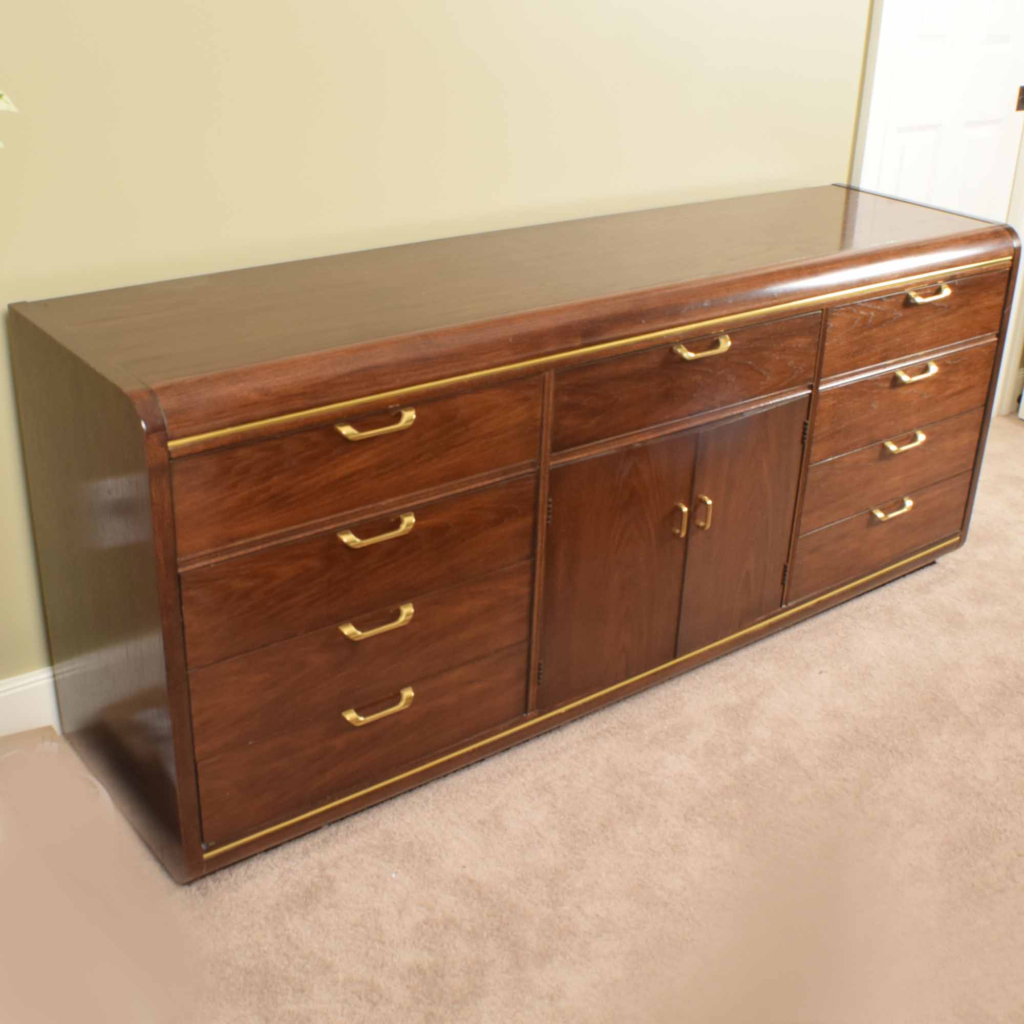 Thomasville Oak Triple Dresser