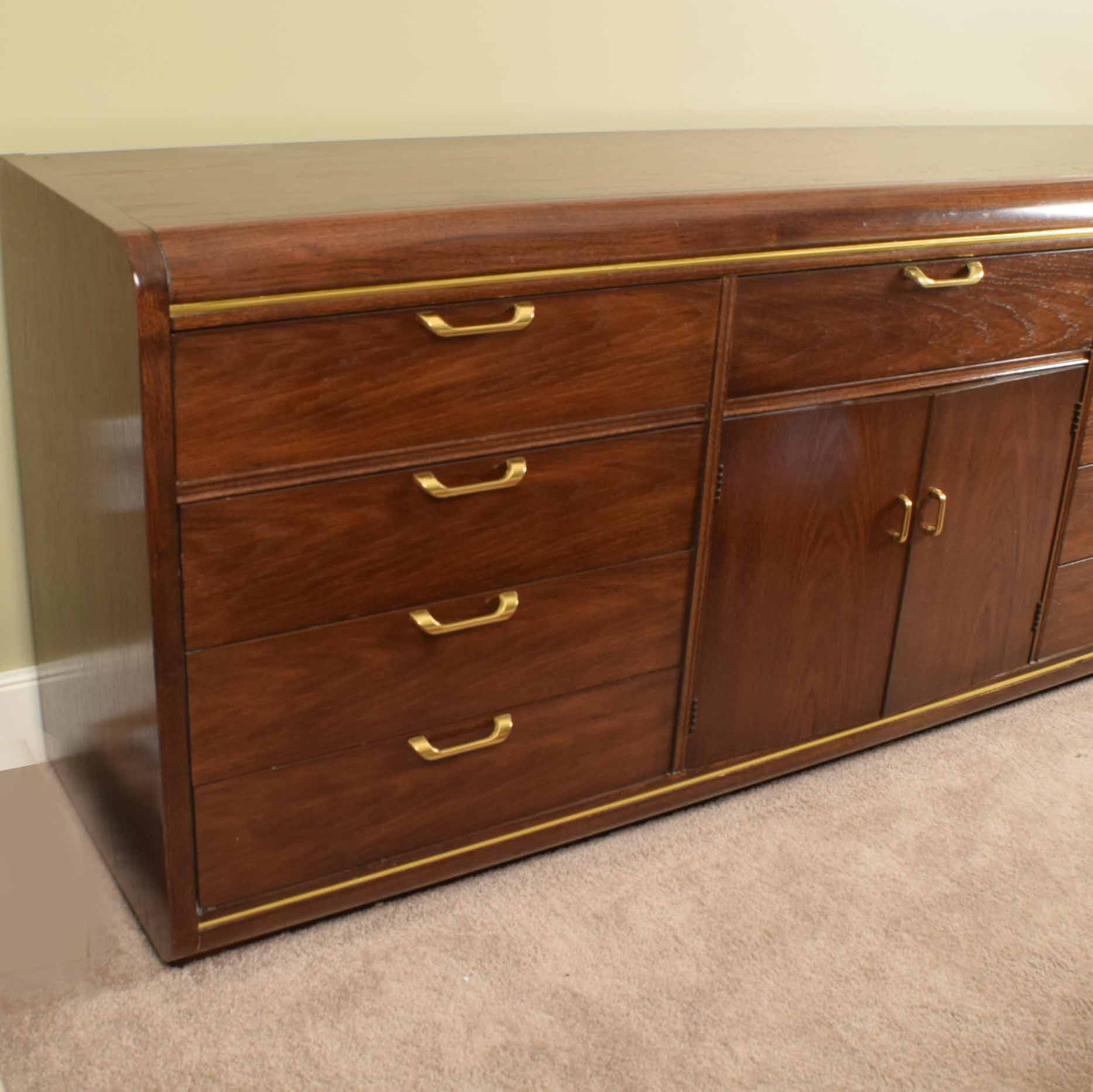 Thomasville Oak Triple Dresser