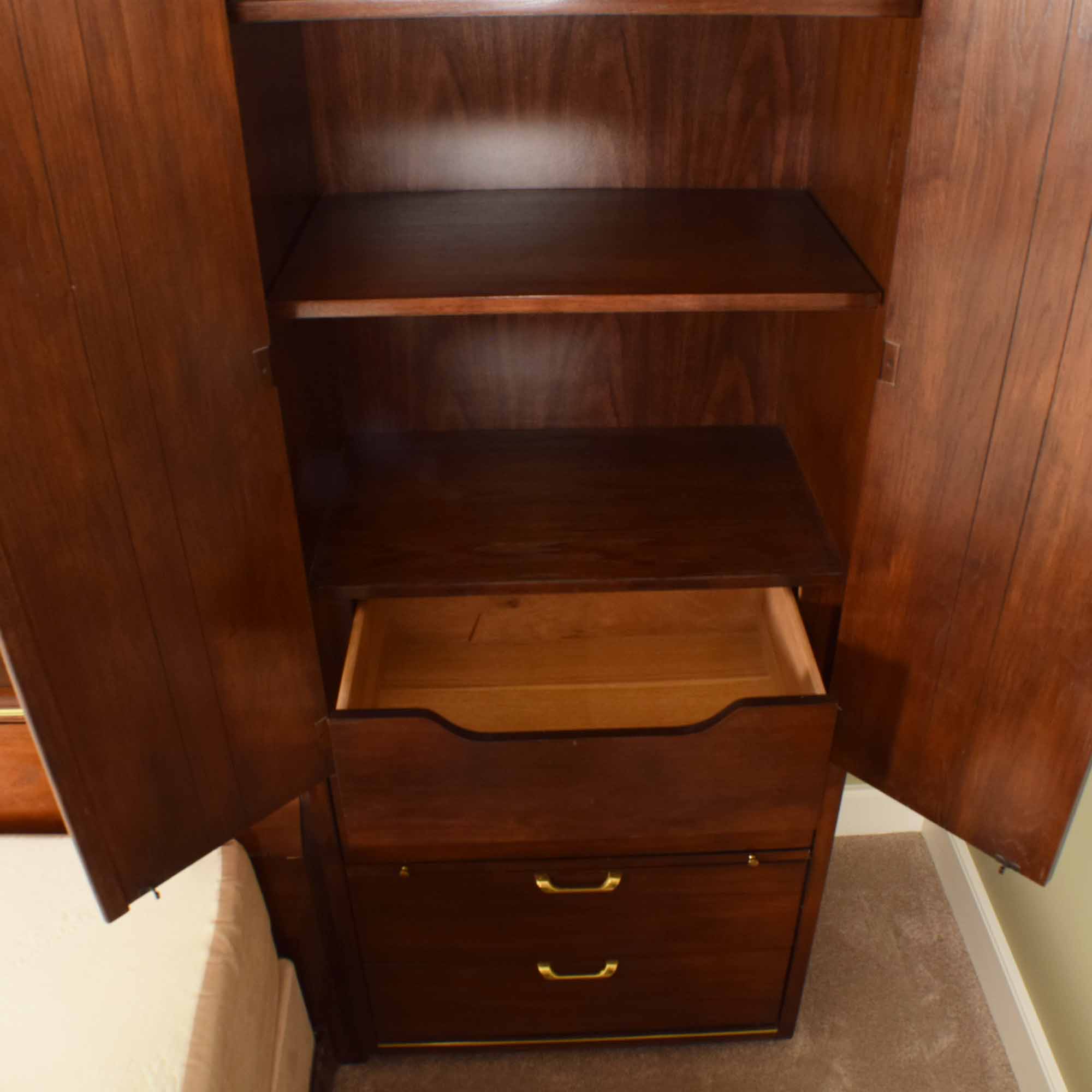 Thomasville King Bedroom Headboard Storage System