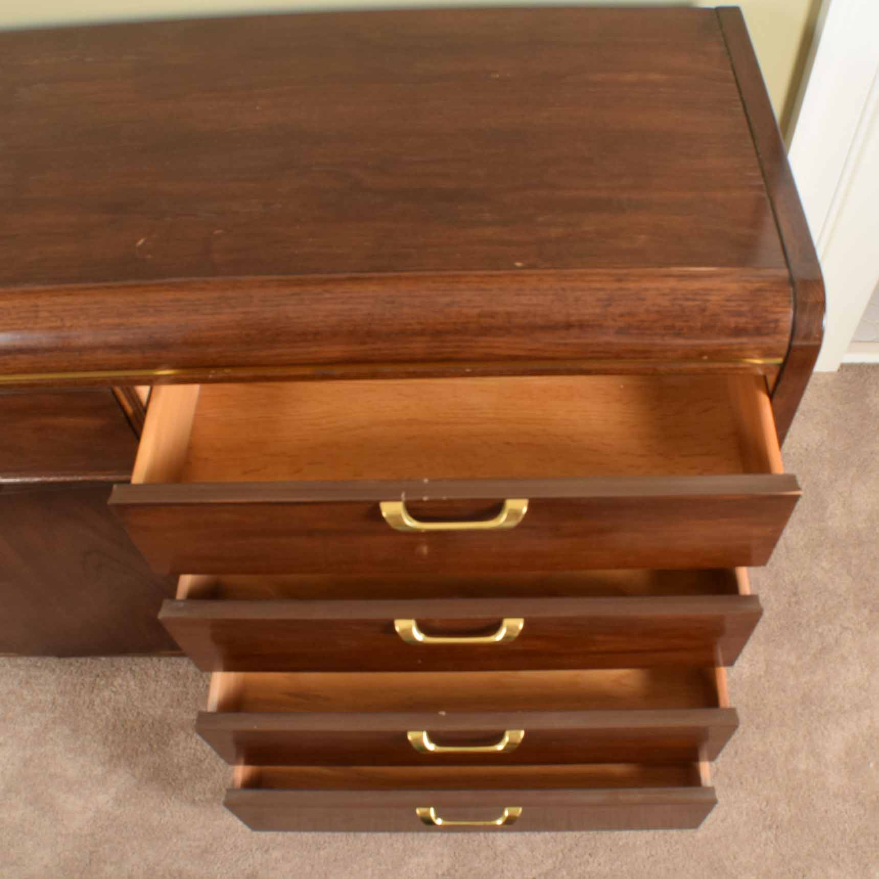 Thomasville Oak Triple Dresser