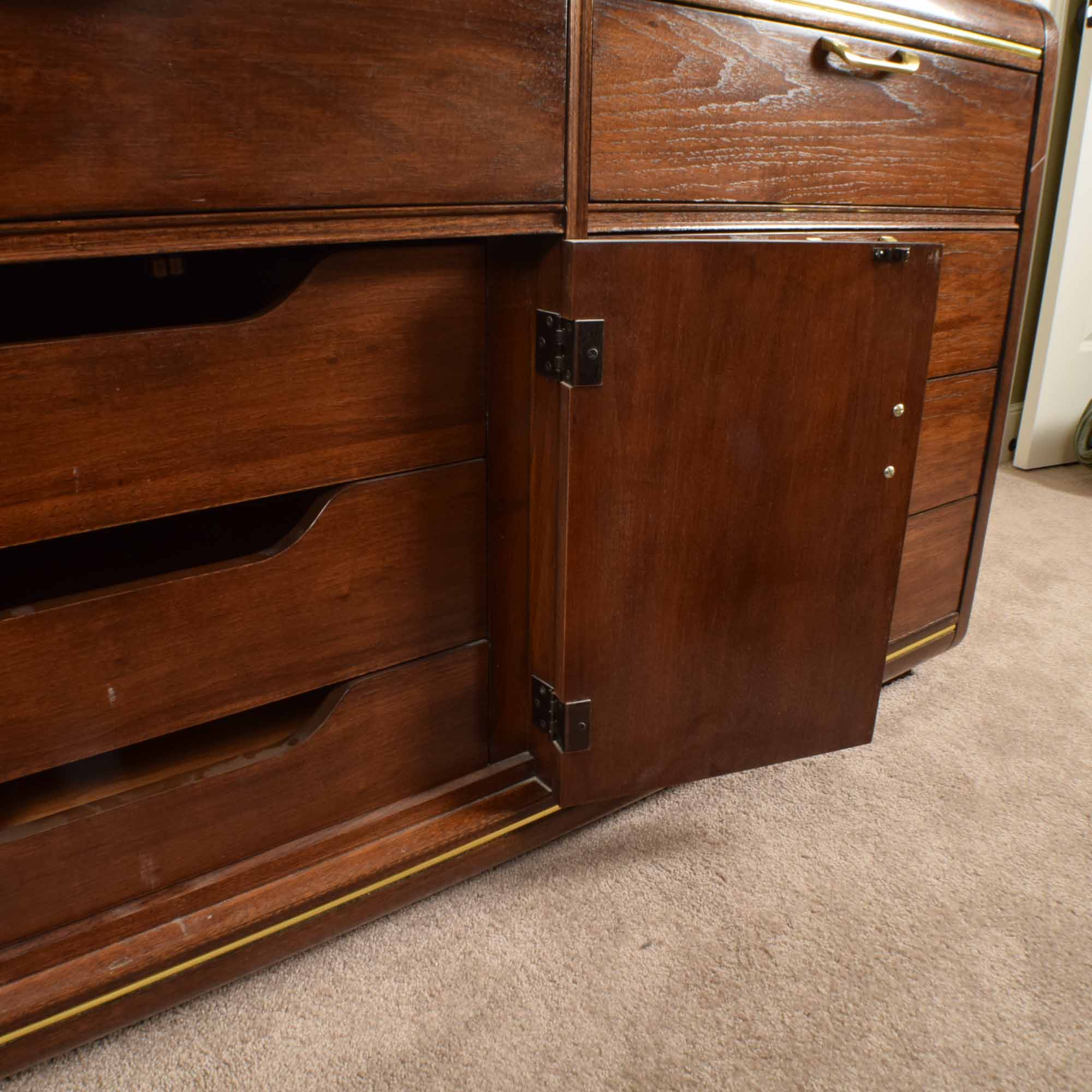 Thomasville Oak Triple Dresser