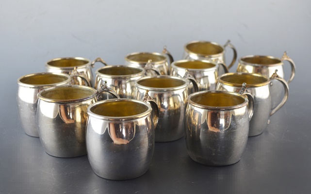 FB Rogers Silver Plated Punch Bowl with Ladle and Twelve Cups