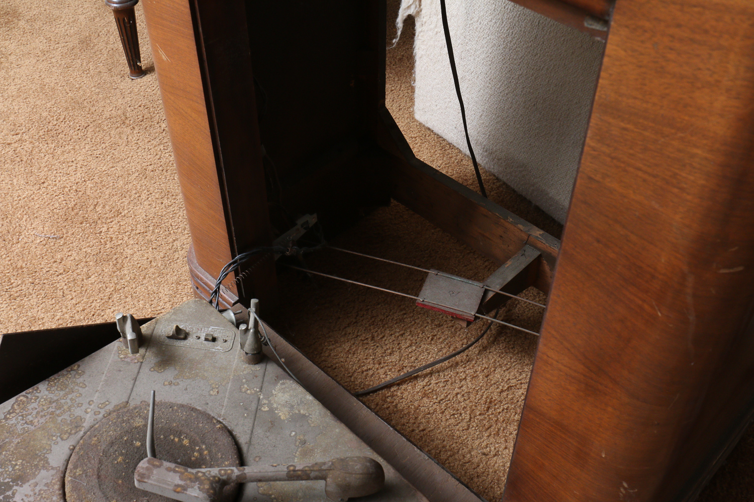 1940s Philco Radio Cabinet With Record Player