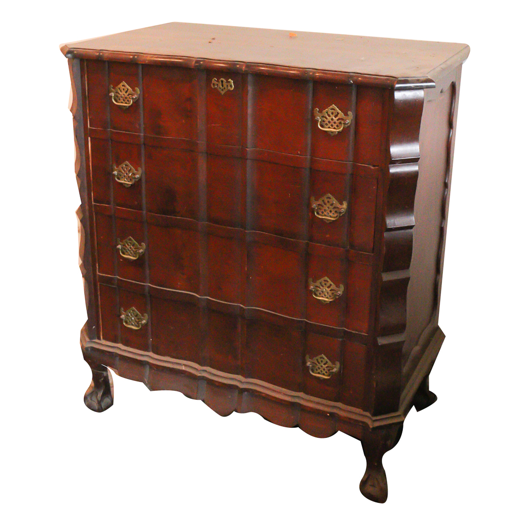 Vintage American Chippendale-Style Chest of Drawers