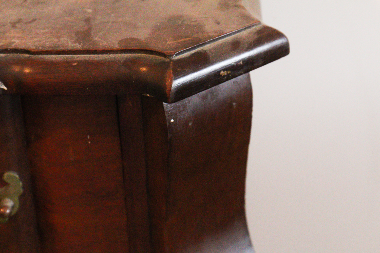 Vintage American Chippendale-Style Chest of Drawers