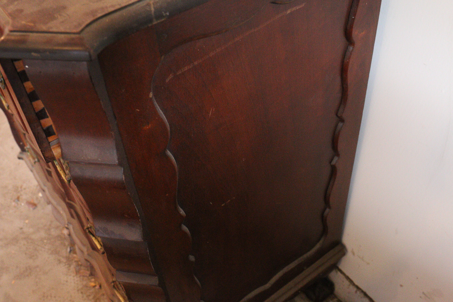 Vintage American Chippendale-Style Chest of Drawers