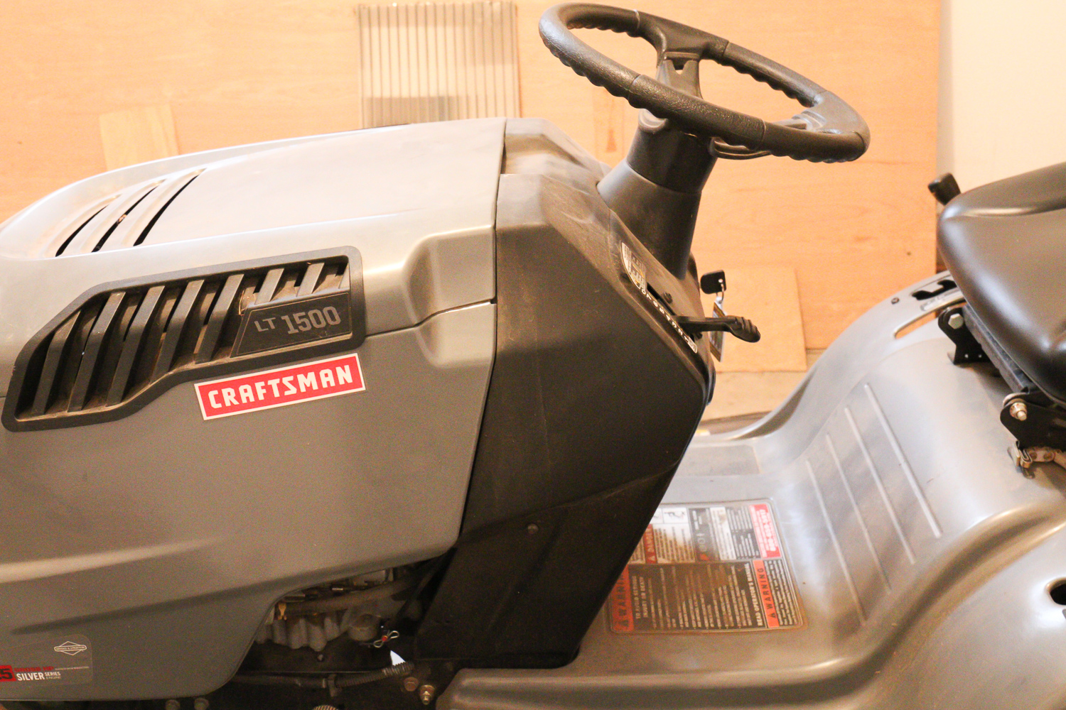 Craftsman LT 1500 Riding Lawn Mower with Gas Cans